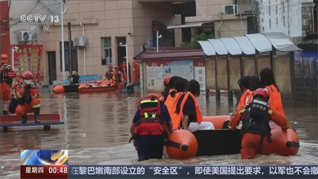 豪雨炸中國！ 淹水災情頻傳 居民困家中等待救援