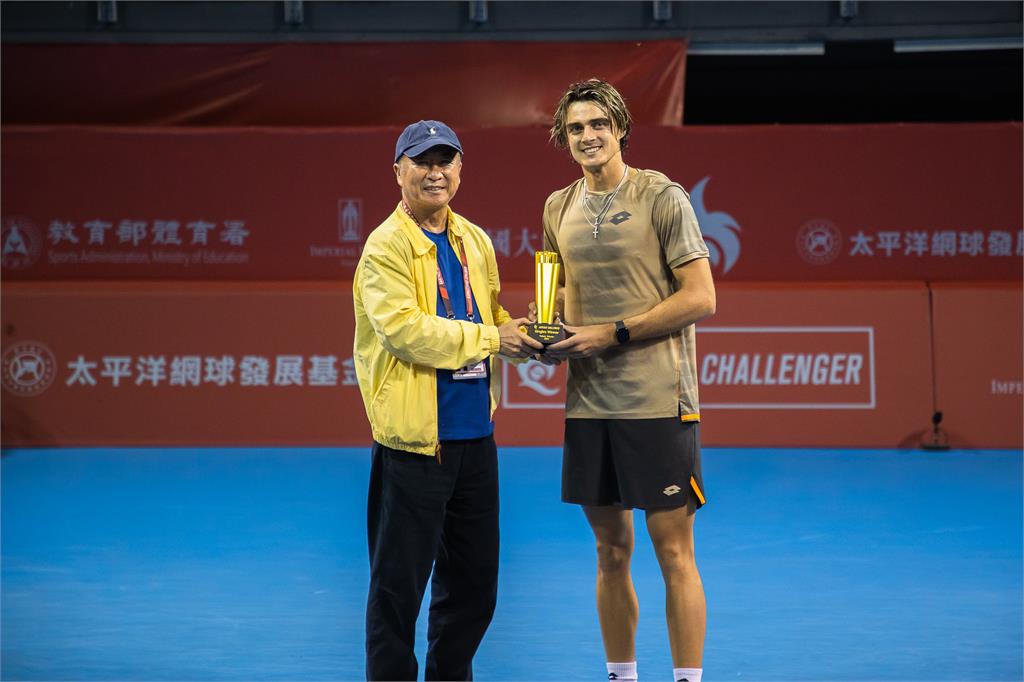 「胖鵬配」後首位台將!華國三太子國際男網挑戰賽何承叡雙打奪冠