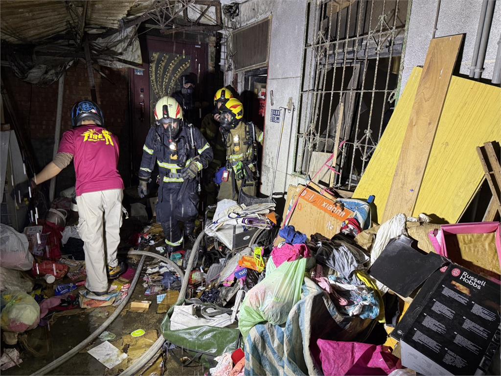 快新聞/基隆七堵民宅凌晨惡火!傳2流浪漢居住 最新傷亡情況曝光
