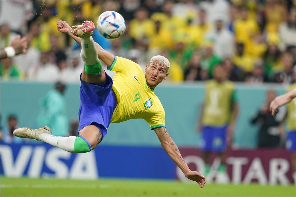 卡達世足／理查利森世界盃首秀「梅開二度」！巴西2：0氣走塞爾維亞