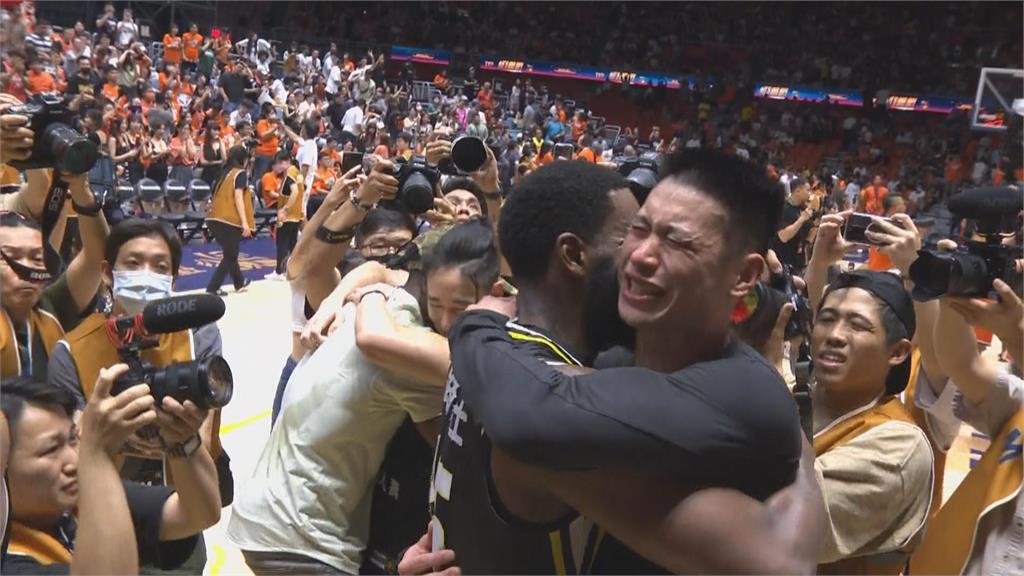 震撼彈! 結束15年職業生涯 林書豪宣布退休