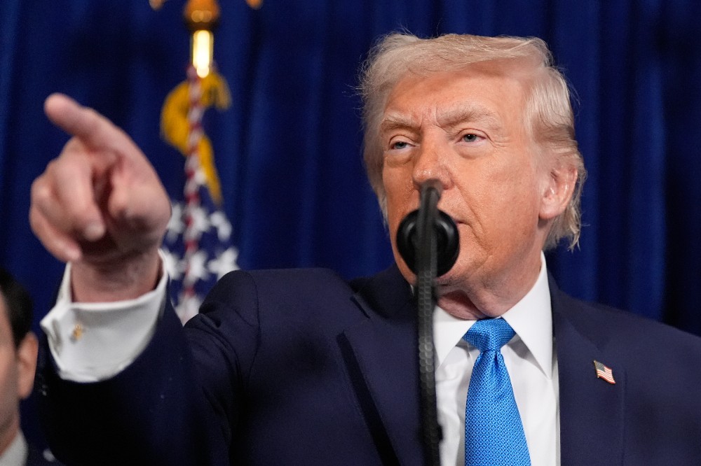 2025年股市雲霄飛車：川普動向掀起市場風暴！