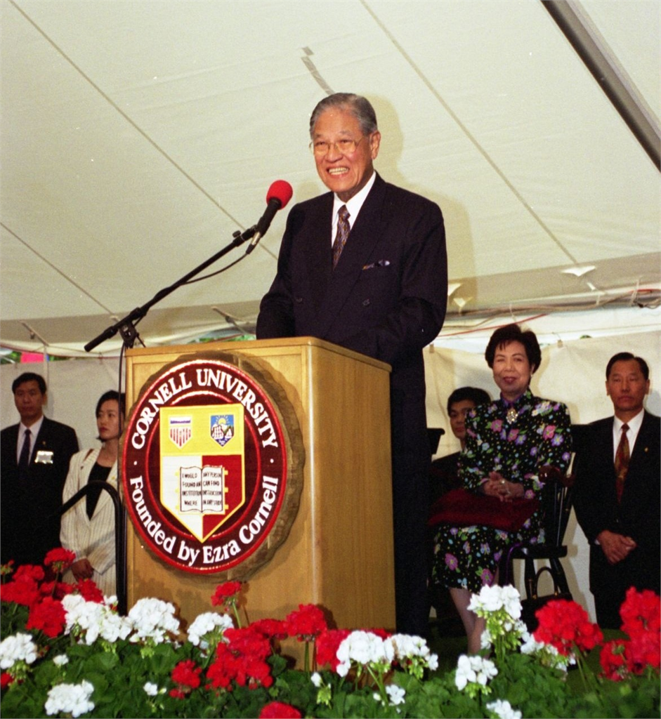 歷史觀測站/中國圍台軍演!回顧「1996年台海飛彈危機」挺過恐嚇走向民主