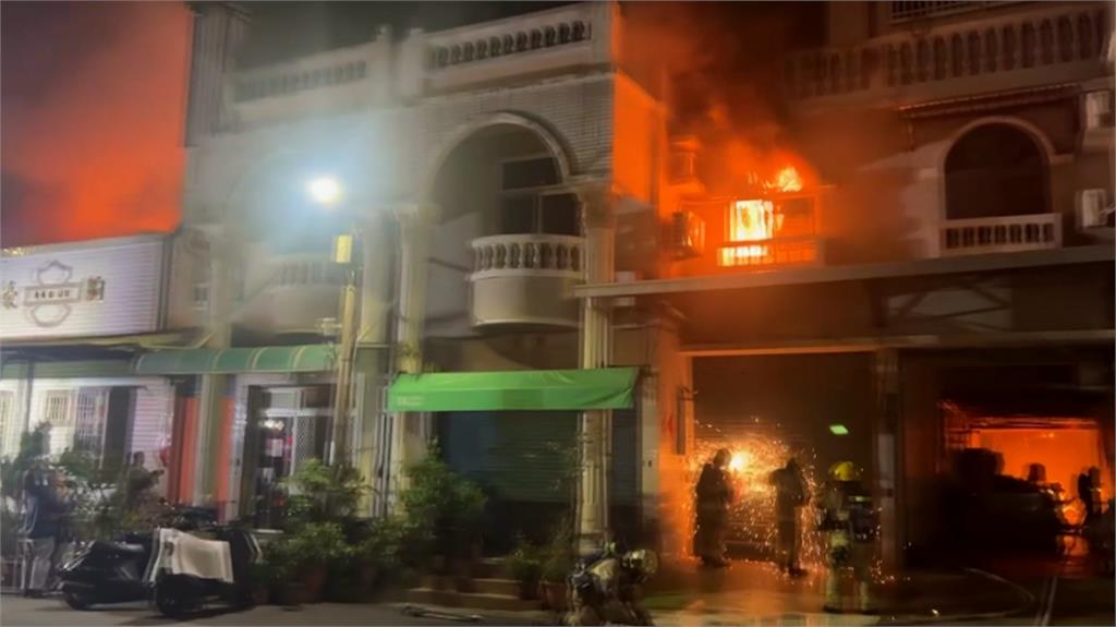 台南永康塑膠工廠大火 波及13戶廠房民宅 1婦不幸身亡