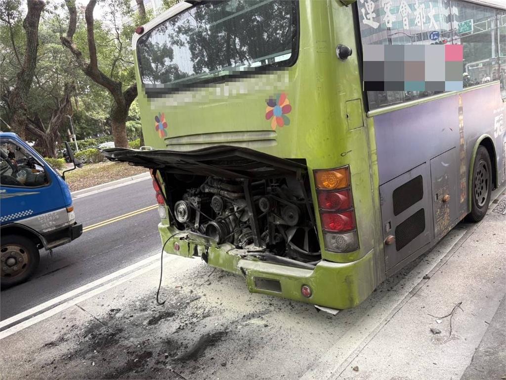 最新／北市松山區馬路驚見「公車蜈蚣」4車連撞釀3傷　駕駛急赴車尾滅火