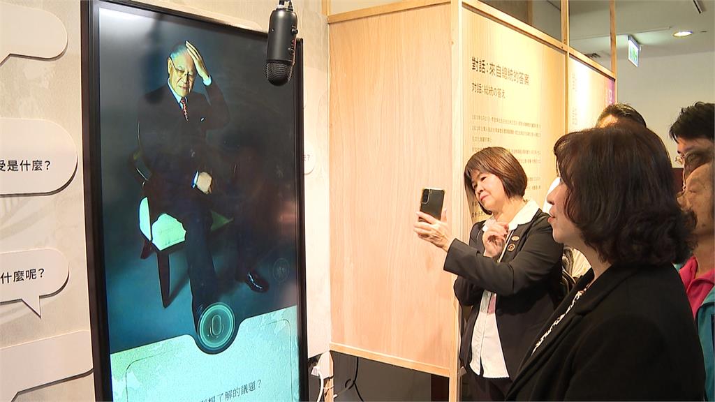 紀念「民主先生」103歲冥誕！跨時空和李登輝合影、對話