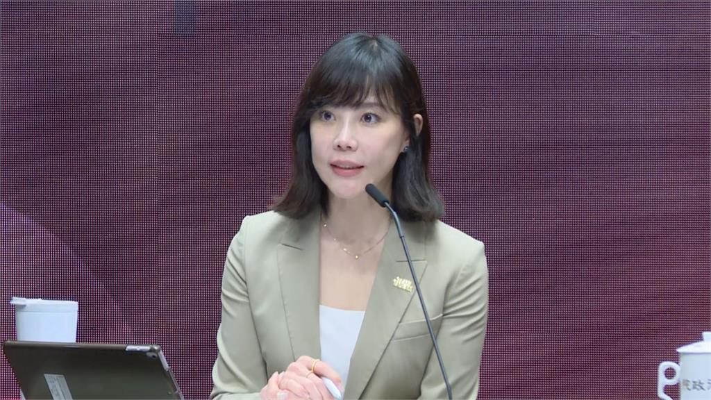 快新聞/行政院回應了!顏慧欣「霸凌案調查將出爐」楊珍妮出席APEC引爭議