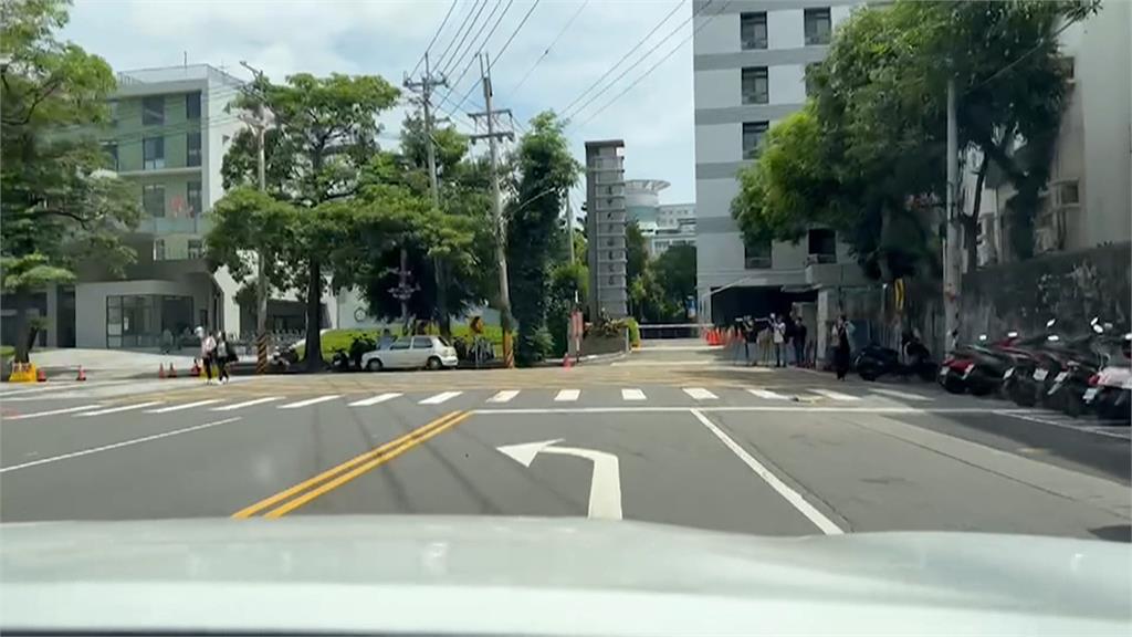 台中逢甲這個彎道有死角 三校交會處人車爭道車禍多