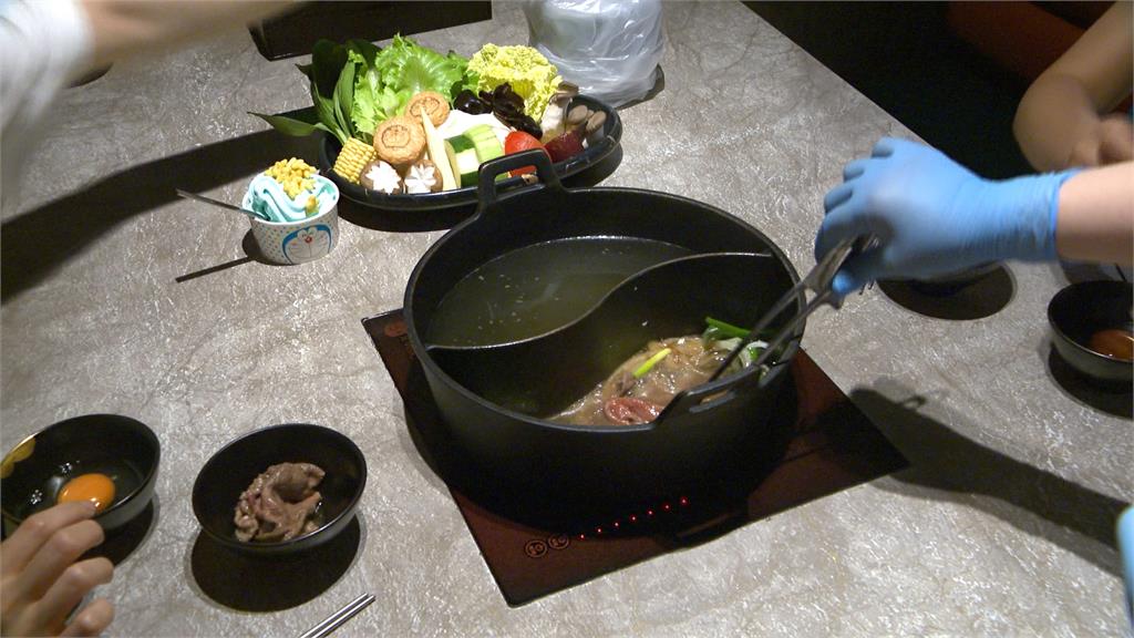 好吃、好拍又能收藏　人氣IP進駐餐飲搶暑假聚餐潮