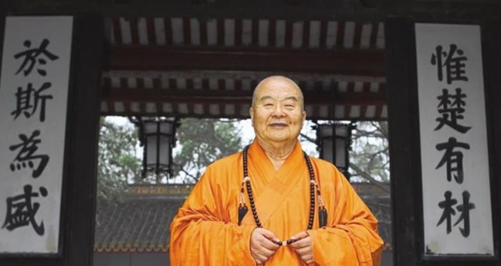 面對股災「兩帖」良方應對!巴菲特的逆向布局與星雲法師的知足智慧
