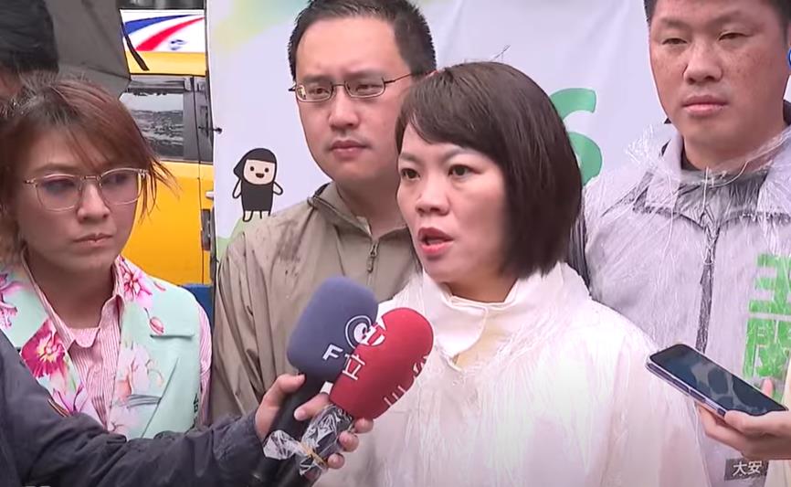 快新聞/民眾黨打「柯文哲牌」救罷免? 簡舒培轟:完全忽略他收錢的事實