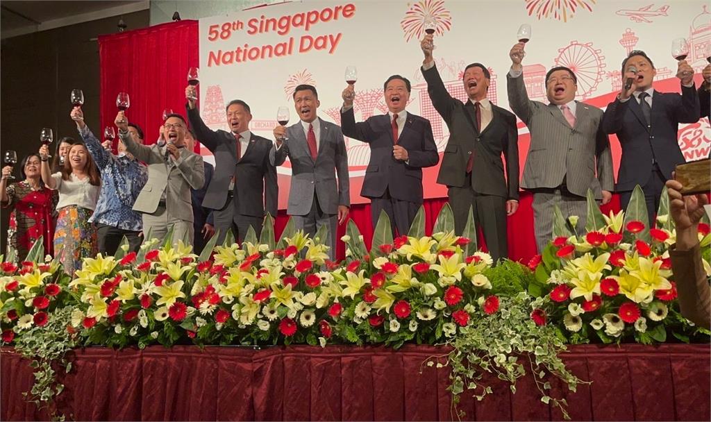 快新聞／吳釗燮出席「新加坡58週年國慶日」酒會　為台星兩國長久友誼喝采