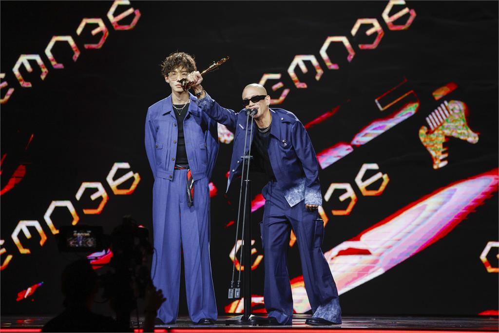金曲36/張清芳黑臉猛催「走快一點」炎上!9年前「喊熊仔1句」黑歷史再被爆