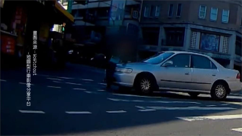 台中大雅3車連環撞 南屯行人遭左轉車撞飛