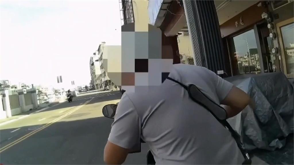 不滿紅燈左轉被開單！　高雄男比中指、試圖襲警「下場慘了」