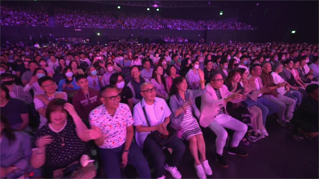 蕭煌奇巡迴最終場 羅時豐現身助陣 大開地獄哏