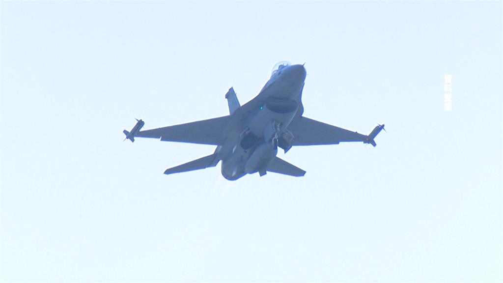 戰機操演F-16V投擲2000磅炸彈險波及海巡　疑沒計算好釀意外！空軍致歉