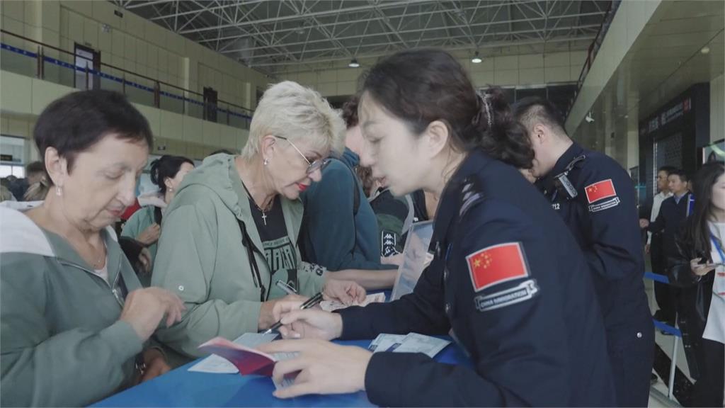 釋善意！中國對俄羅斯開放免簽　試辦一年！首批入境旅客僅１２６人