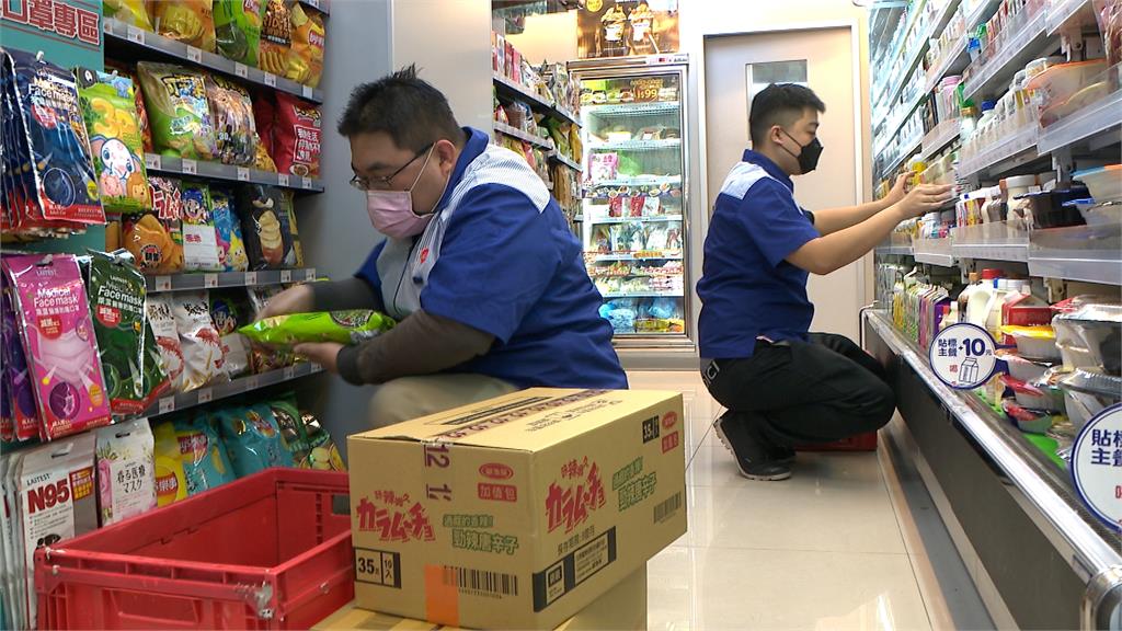 靠食物征服中國人！他曝中國同事超愛「這款零食」全場共鳴：永遠的神