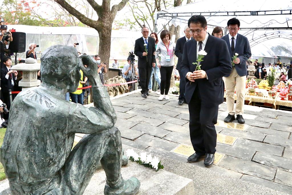 黃偉哲出席八田與一追思會 贈珍貴照片彰顯台日情誼