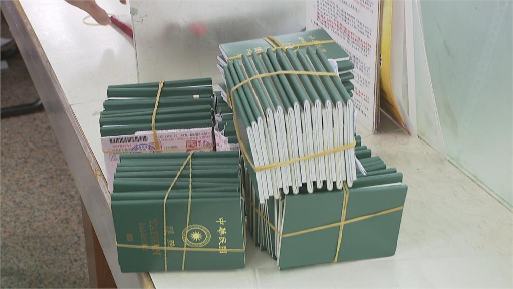 出國辦護照卻怕等出火氣?「免排隊」2妙招曝光:還能代送