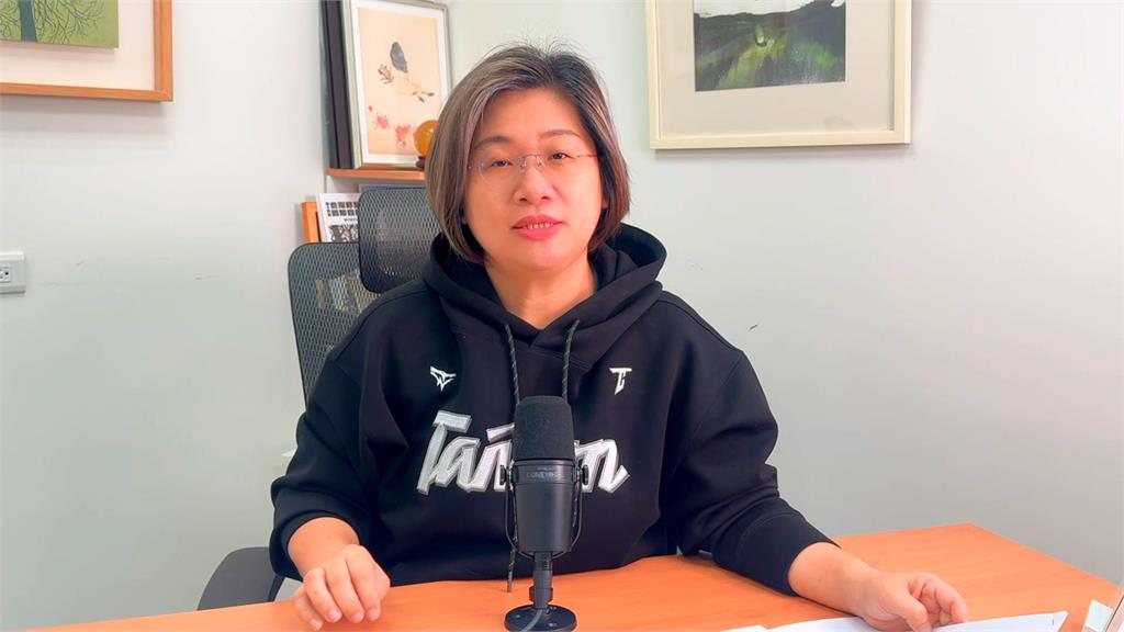 快新聞/韓喊一龍二鳳辯無惡意 吳思瑤、陳培瑜轟硬拗:跟比中指一樣差勁!