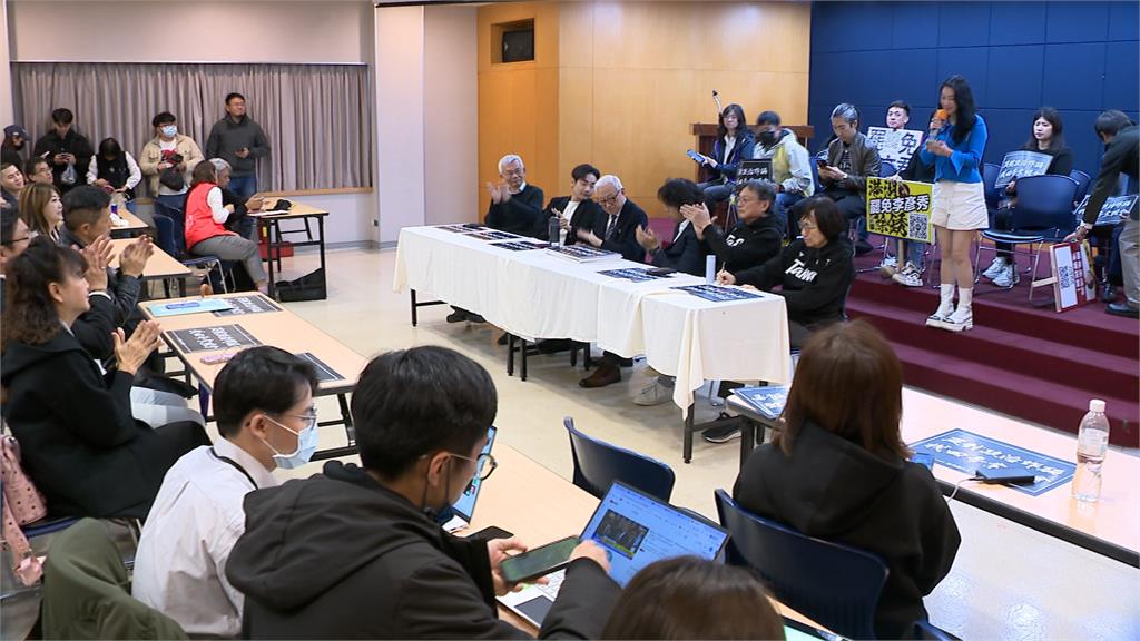 曹興誠偕沈伯洋率20民團 宣告罷免藍委二階連署「陸空齊發」