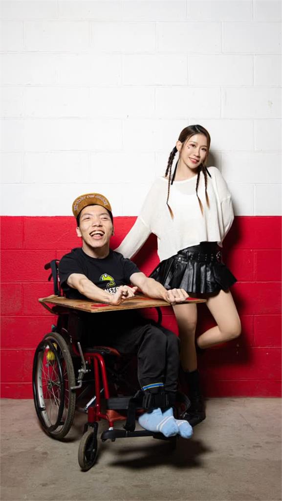 應援女神琪琪帶腦麻弟圓夢!北上看姐跳舞「超暖互動曝光」網淚:珍貴禮物