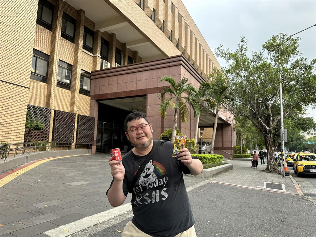 民眾黨轟四叉貓「爆假料」 名嘴直指1關鍵:那怎麼不去告?