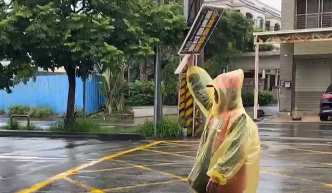 苗栗罷免連署收件告急! 台中罷團母親節不畏風雨跨區力挺