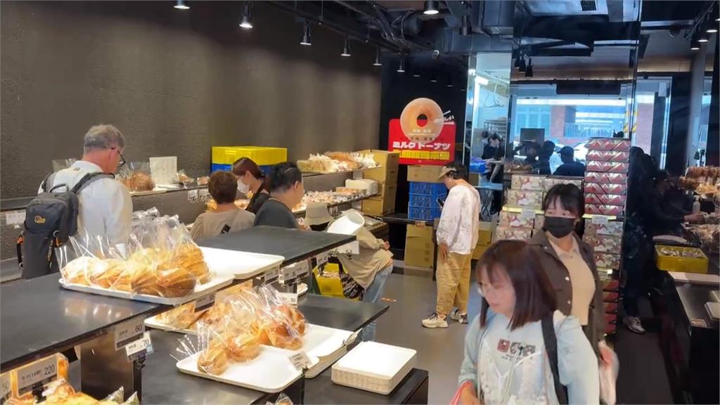 驚爆食安！　台南麵包名店「吐司夾頭髮」　民眾無奈ＰＯ網：買到加料麵包