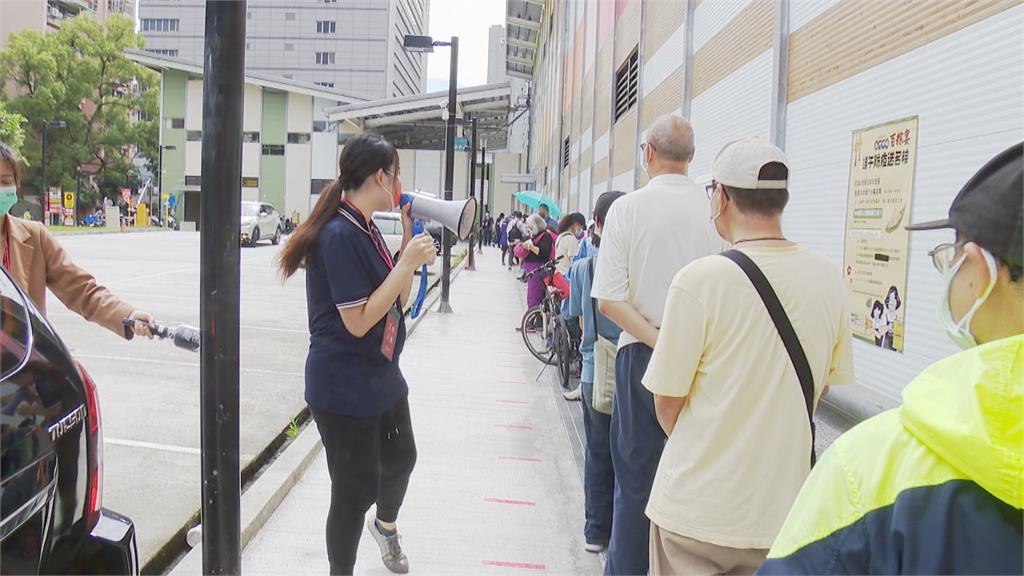 打滿三劑送粽子　南門市場百粽宴逆勢操作
