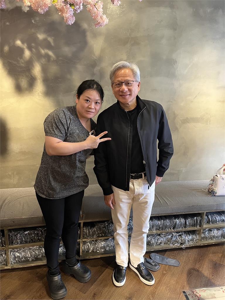 快閃26小時見朋友! 黃仁勳:張忠謀狀態很好