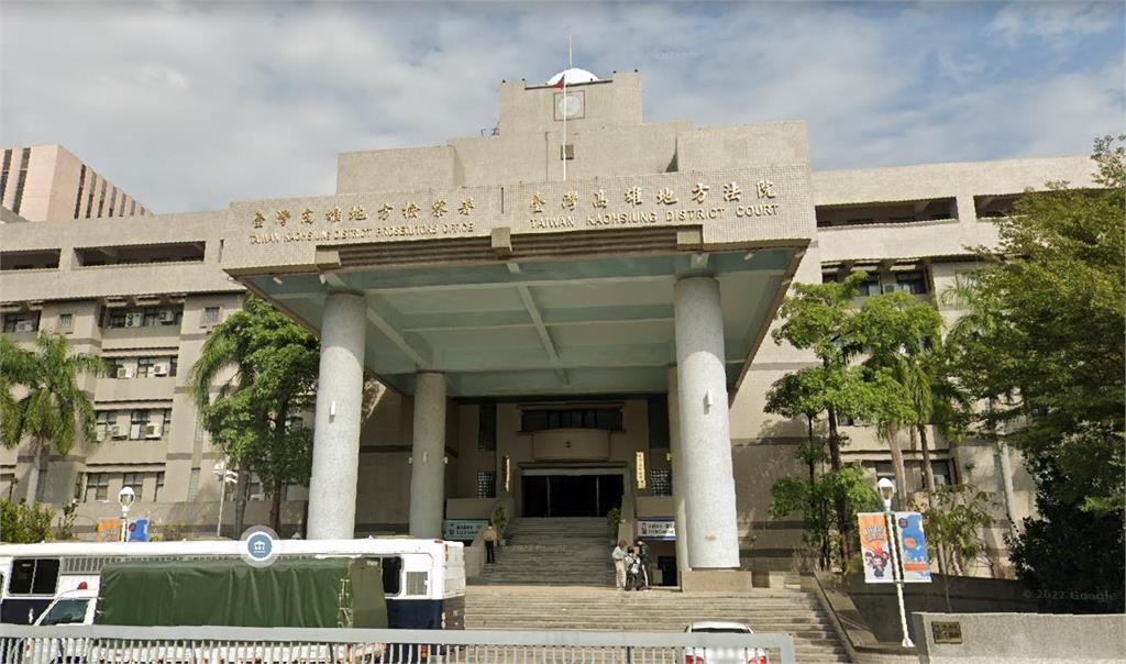 他玩線上遊戲罵玩家「小雞雞」挨告!法官英文解釋「很弱」判無罪