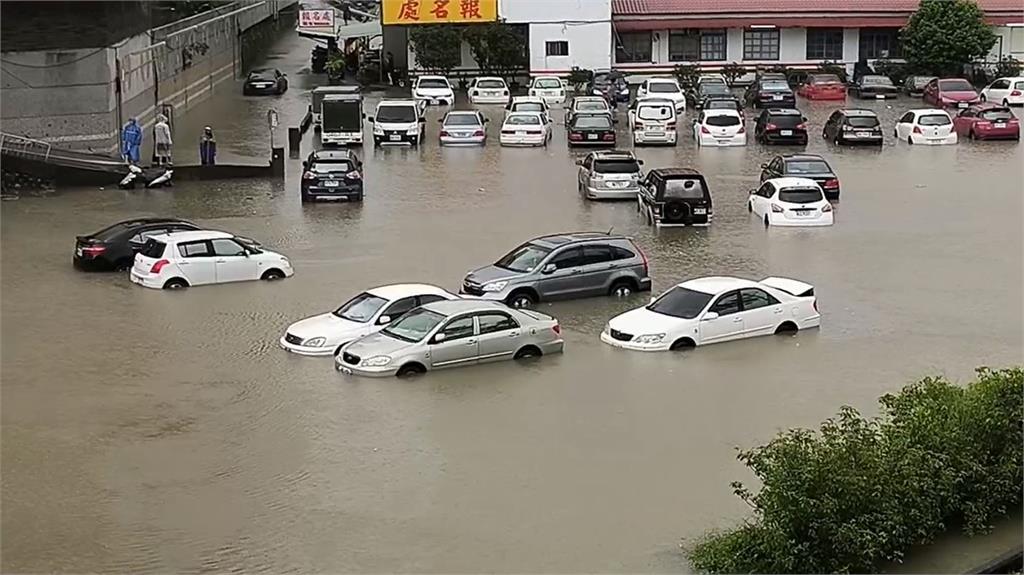 快新聞/凱米雨太大!南投明潭國中也淹了 最新畫面曝光