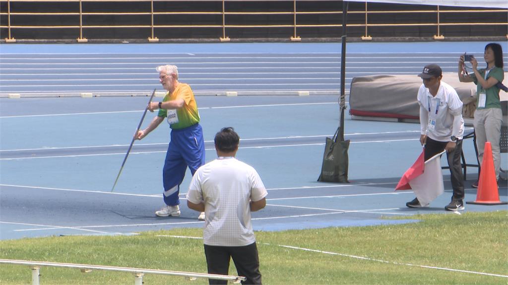 世壯運/昆凌90歲阿公100m奪銀!年輕人見「超狂秒數」驚喊:跑比我快