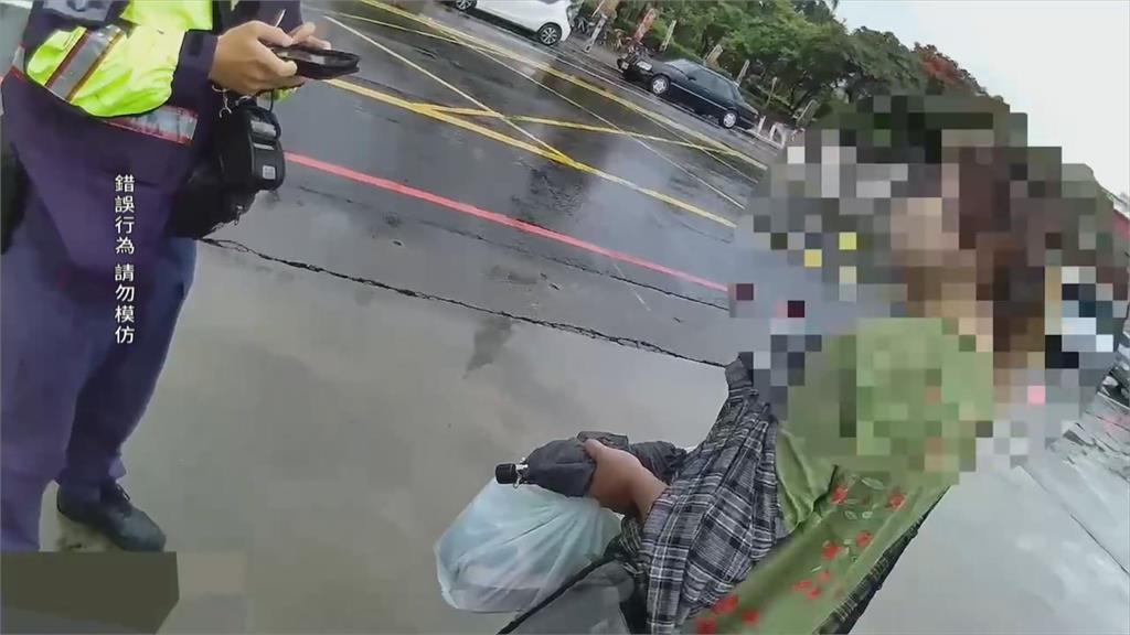 台南轉運站婦人突毆打等車民眾 出站後又持提袋打路人