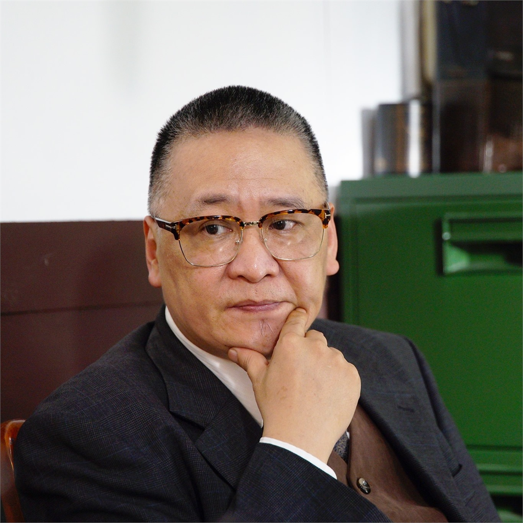 藍白狂推爭議法案！吳崑玉點名「這3人」恐是背後藏鏡操盤手：沒法律就沒違法