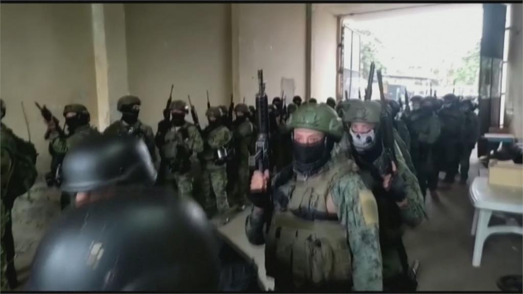 厄瓜多沿海兩省至少9起連環爆炸　監獄槍戰釀10軍警喪生　總統下令宵禁