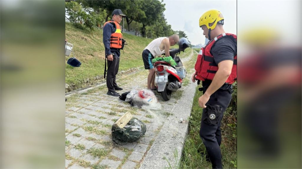 虛驚一場！男子溪中載浮載沉　警消急到場「竟是在捕魚」