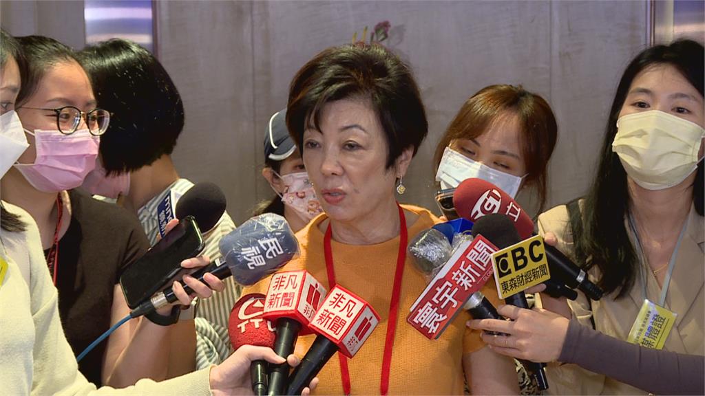 張淑芬獲公益服務獎 張忠謀陪同出席 賴清德大讚感情好