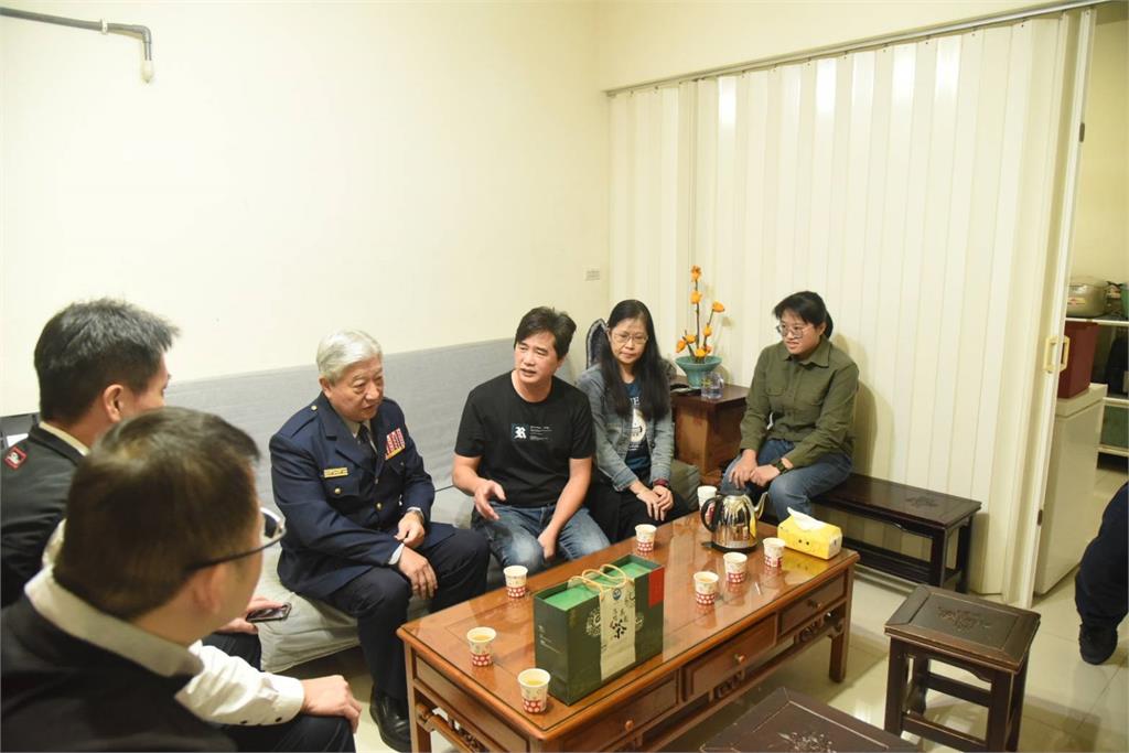 快新聞/基隆24歲警值班台遭撞喪命 獲頒總統褒揚令、從優撫恤2000萬