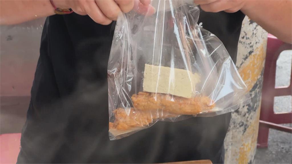 中東戰爭石油價飆漲　「塑膠袋缺貨」衝擊夜市小吃攤