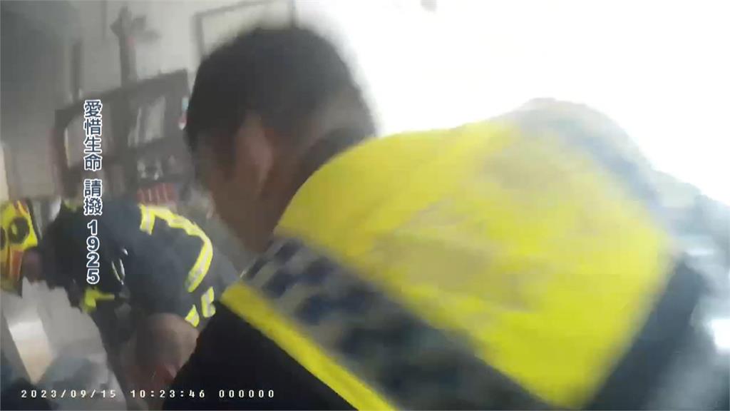 台中男子情緒激動自家點火 8警消遭潑鹽酸送醫幸無大礙