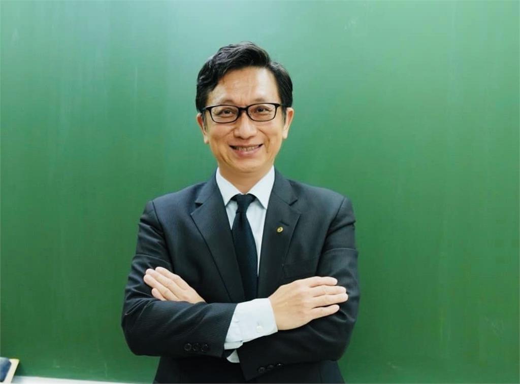 快新聞/補教業名師「戴然」癌症復發 學生紛紛湧入臉書打氣支持