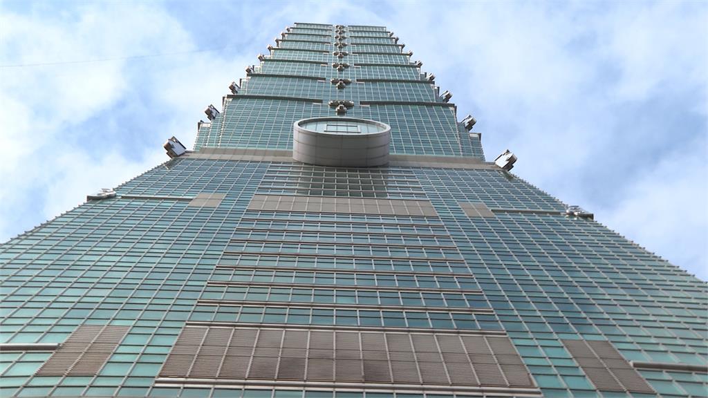 攀岩大神Alex"徒手攀101"明登場! 粉絲特地飛回國追星