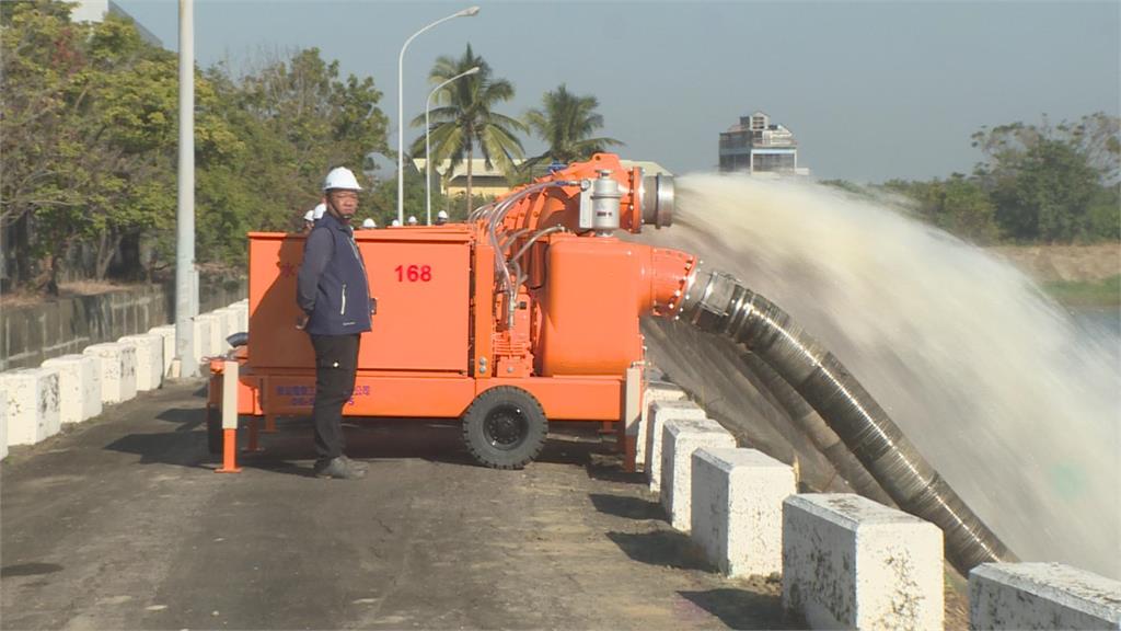 台南強化防汛力! 斥資9千萬購60台移動式抽水機組