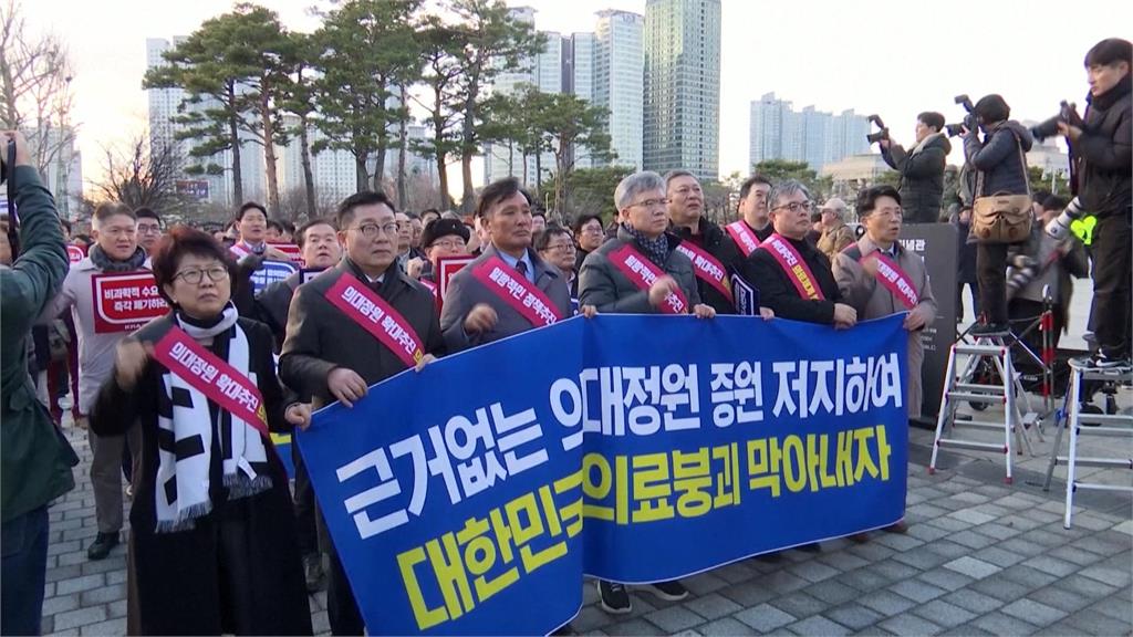 南韓醫師大罷工滿月　醫學院教授遞辭呈280人響應