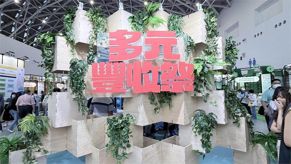 勞動部高分署假日市集  逾5千人挺在地產業展現創生、創業成果