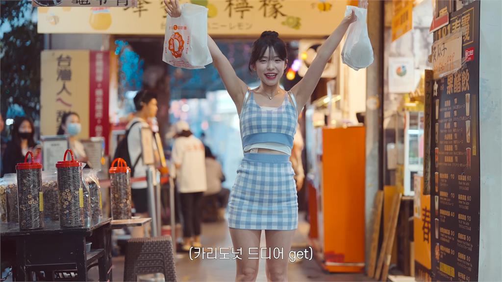 不甩蕾絲舞爭議!李多慧走遍北市推台式甜品 網友誇:觀光局多讓她代言